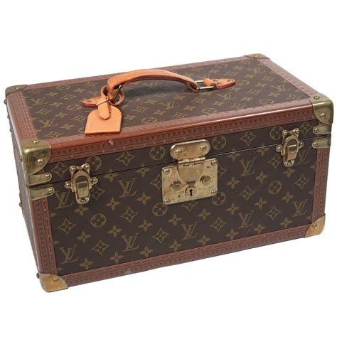 louis vuitton train cases|louis vuitton train case makeup.